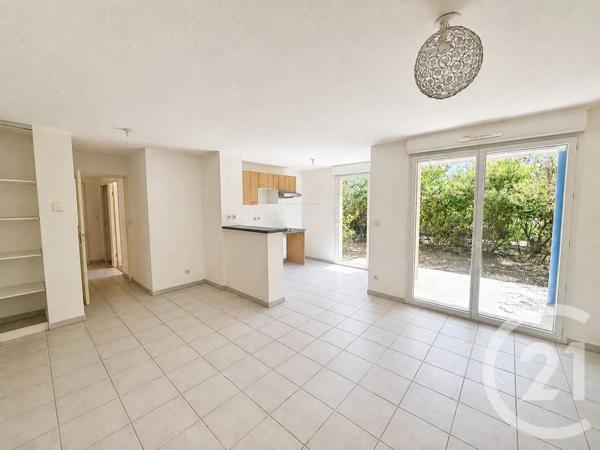 Appartement T3 à vendre  3 pièces - 68 m 2   ST LYS  - 31