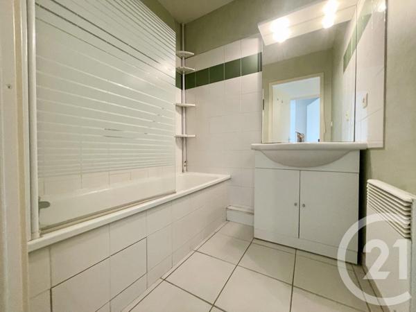 Appartement T3 à vendre  3 pièces - 68 m 2   ST LYS  - 31