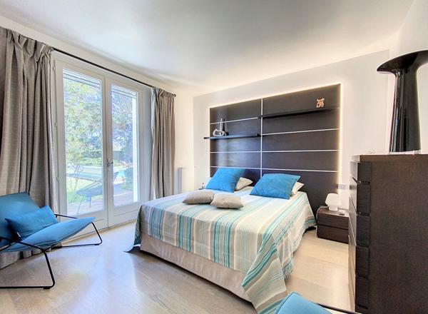 Belle maison d'architecte dans un beau parc boisé Montauban Le Fau