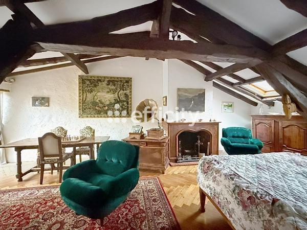 Maison
         6 pièces
        - 155 m² Exclusivité 185 000 €*