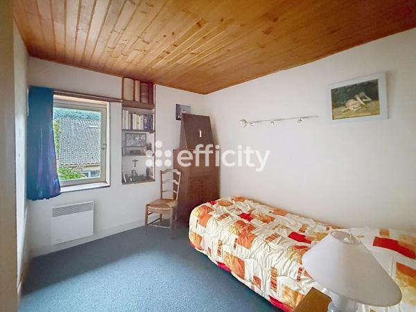 Maison
         6 pièces
        - 155 m² Exclusivité 185 000 €*