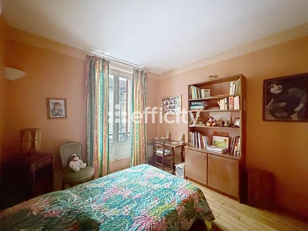 Maison
         6 pièces
        - 155 m² Exclusivité 185 000 €*