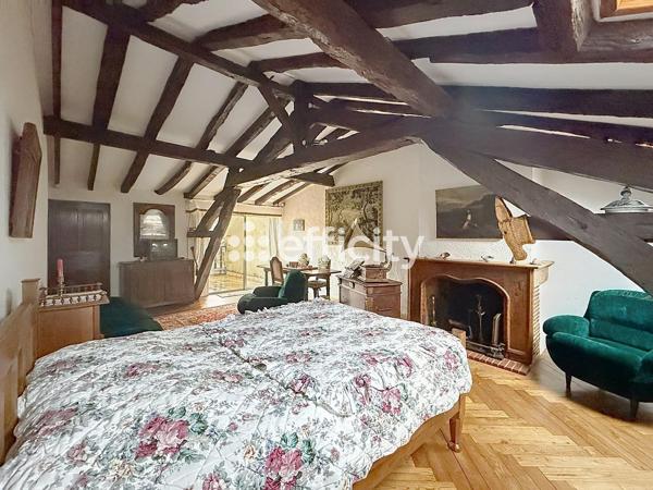 Maison
         6 pièces
        - 155 m² Exclusivité 185 000 €*