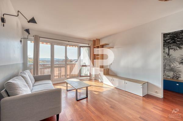 Appartement Rueil Malmaison 4 pièce(s) 76.39 m2 €450 000 ** - Référence 19453