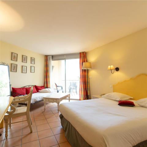 A VENDRE POUR INVEST LMNP TOURISME: Appartement 3 pièce(s) 40.70 m2 situé à Avignon (84000)