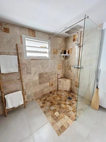 Charmante maison rénovée à La Rivière Saint-Louis