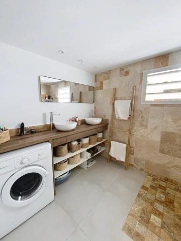 Charmante maison rénovée à La Rivière Saint-Louis