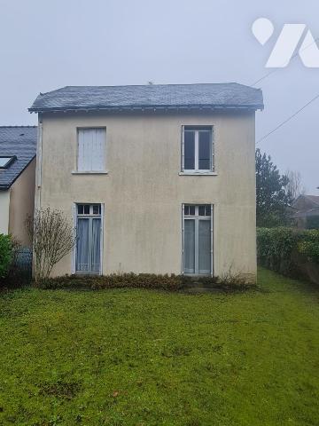 Maison proche Lycée Grand Air à rénover.