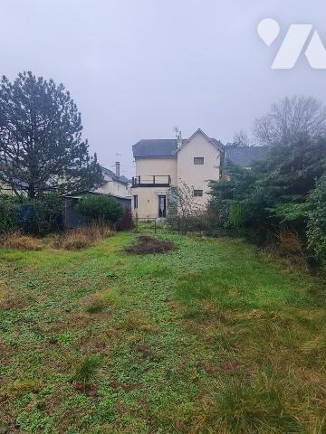 Maison proche Lycée Grand Air à rénover.