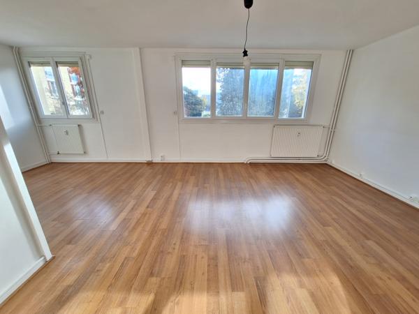 Beauvais (60000) Appartement trois pièces avec cave