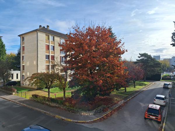 Beauvais (60000) Appartement trois pièces avec cave