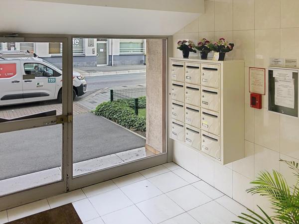 Bel appartement de 83 m² avec 2 chambres, garage et cave