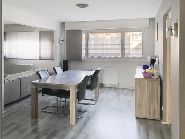 Bel appartement de 83 m² avec 2 chambres, garage et cave