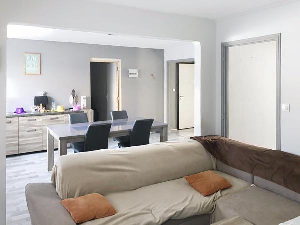 Bel appartement de 83 m² avec 2 chambres, garage et cave