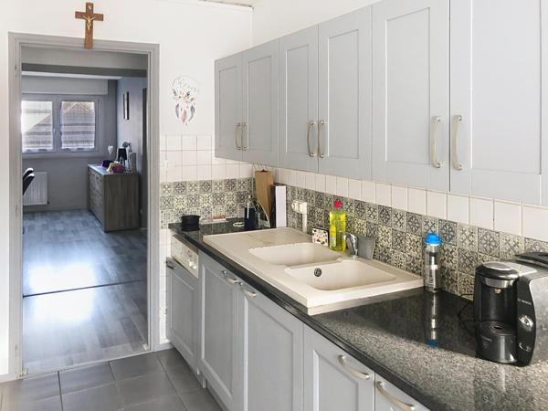Bel appartement de 83 m² avec 2 chambres, garage et cave