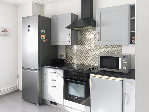 Bel appartement de 83 m² avec 2 chambres, garage et cave