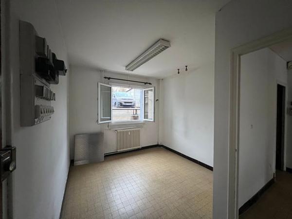 Local commercial 1 pièce T1 F1 52.9 m² à Aurec Sur Loire 66 AVENUE DE FIRMINY 43110 à louer