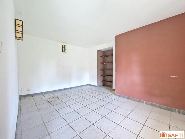 Authentique Béarnaise 213M2 avec dépendances et jardin à l’anglaise