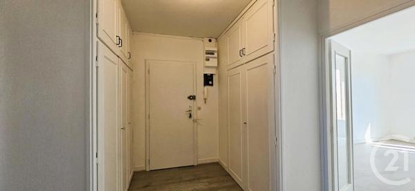 Appartement F3 à vendre  3 pièces - 65,39 m 2   MONTLUCON  - 03
