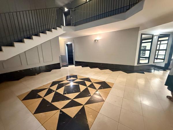 A vendre appartement T2  avec  terrasse et place de parking Le Bouscat  33110
