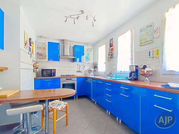 Maison à vendre La Teste De Buch - 4 pièces, 92m² avec 3 chambre(s) à 457 830€ - AJP ACTEA La Hume