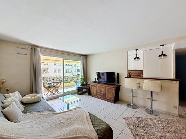 Appartement a vendre - Antibes-les Pins  2 pièce(s) 49.10 m2