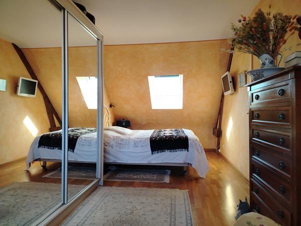 Maison Saint Avertin 6 pièce(s)108 m² avec véranda de 18m² et jardin paysager