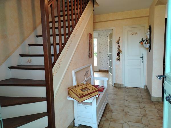 Maison Saint Avertin 6 pièce(s)108 m² avec véranda de 18m² et jardin paysager