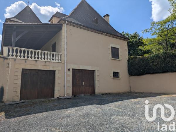 Maison 7 pièces de 175 m² à Saint-Cyprien (24220)