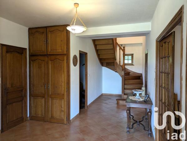 Maison 7 pièces de 175 m² à Saint-Cyprien (24220)