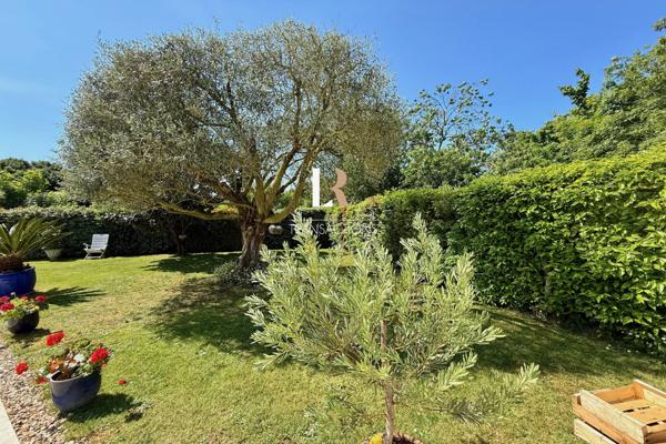 La Rochelle (17000) Lagord - Maison de plain pied sur jolie parcelle avec piscine, garage et stationnements