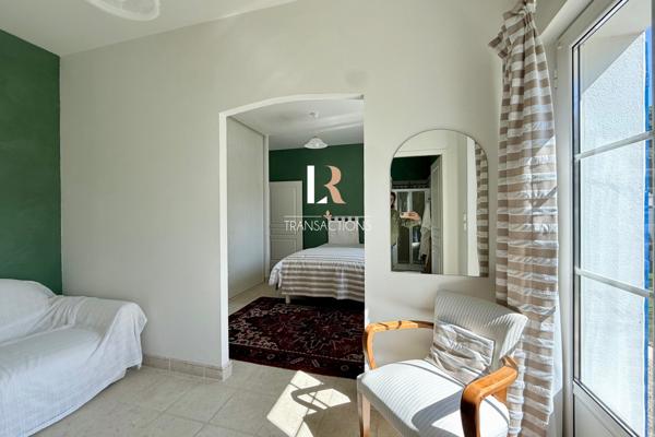 La Rochelle (17000) Lagord - Maison de plain pied sur jolie parcelle avec piscine, garage et stationnements