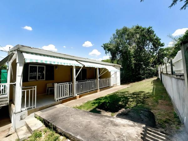 Maison T4 à vendre et son T2 SAINTE ANNE BURAT (971)