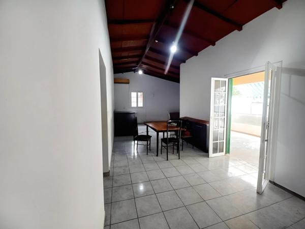 Maison T4 à vendre et son T2 SAINTE ANNE BURAT (971)