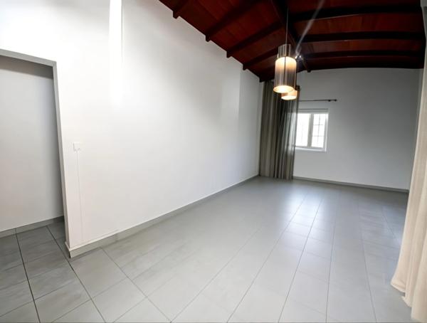 Maison T4 à vendre et son T2 SAINTE ANNE BURAT (971)