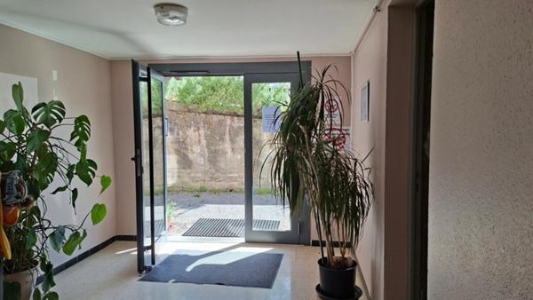 DIGNE-LES-BAINS – APPARTEMENT T3 DE 65,57 M² AVEC BALCON, GARAGE ET CAVE