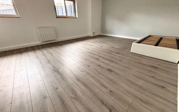 Maison à vendre    3 pièces • 160 m2 Saint-Quentin