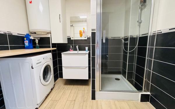 Maison à vendre    3 pièces • 160 m2 Saint-Quentin