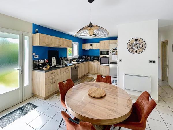 Maison 2 chambres avec garage.