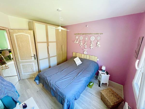 Maison 2 chambres avec garage.