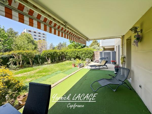 Appartement T3 en rez-de-jardin avec 108 m² d’extérieur, exposé Sud-Ouest, parking et résidence sécurisée MARSEILLE 13EME ARRONDISSEMENT (13)