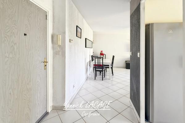 Appartement T3 en rez-de-jardin avec 108 m² d’extérieur, exposé Sud-Ouest, parking et résidence sécurisée MARSEILLE 13EME ARRONDISSEMENT (13)