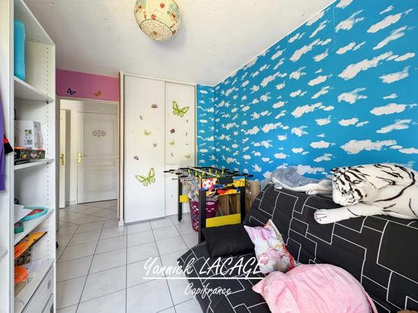 Appartement T3 en rez-de-jardin avec 108 m² d’extérieur, exposé Sud-Ouest, parking et résidence sécurisée MARSEILLE 13EME ARRONDISSEMENT (13)