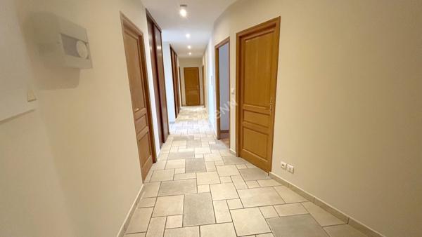 Appartement Lyon 5ème proche Point- du- jour- T5, rénové, cuisine US, 4 chambres, garage double, sans vis-à-vis.