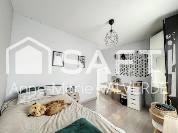 JOLIE MAISON- 102m²- terrain 765 m²-LACANAU VILLE