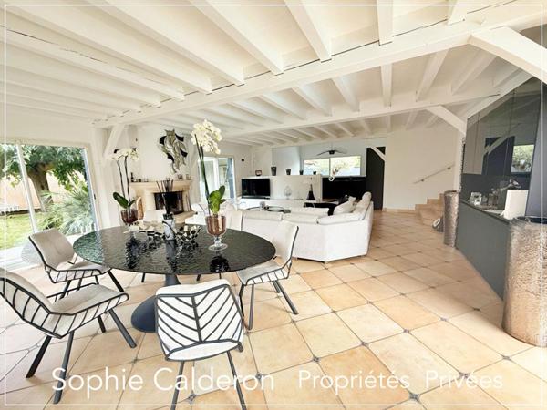 Maison Narrosse 8 pièce(s) 250 m2