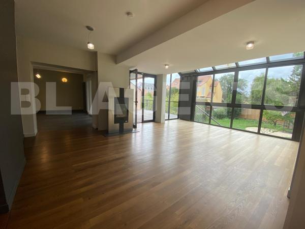 Grande maison d’architecte 262 m² avec studio indépendant – Quartier Bollée