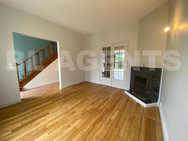 Grande maison d’architecte 262 m² avec studio indépendant – Quartier Bollée