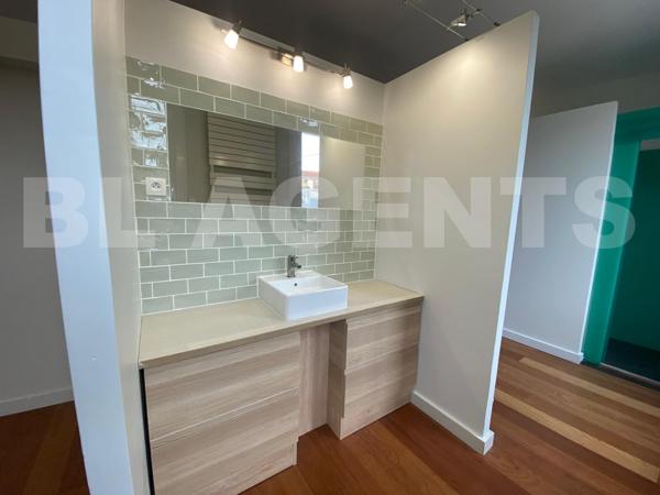 Grande maison d’architecte 262 m² avec studio indépendant – Quartier Bollée