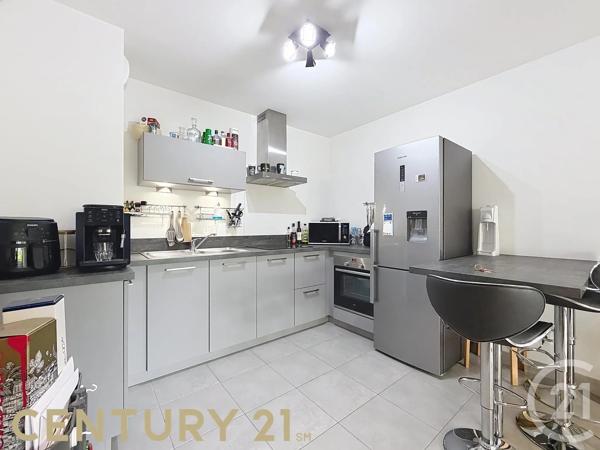Appartement T2 à vendre  2 pièces - 42,75 m 2   SATHONAY CAMP  - 69